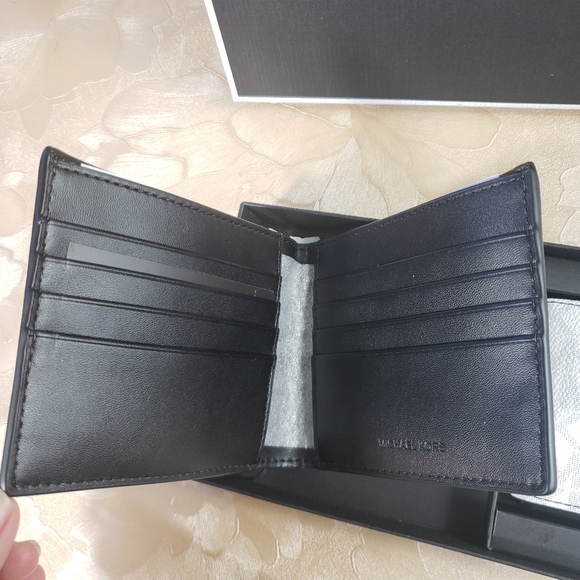 Michael kor men 3 in 1 wallet giffting box white grey - Picture 6 of 10
